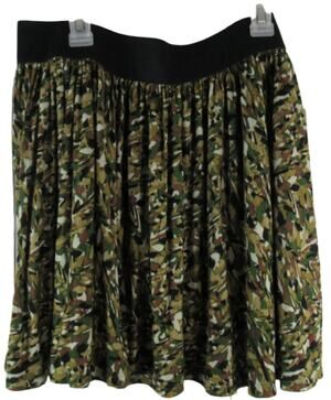 Rue 21 Camo Skirt with black elastic waist